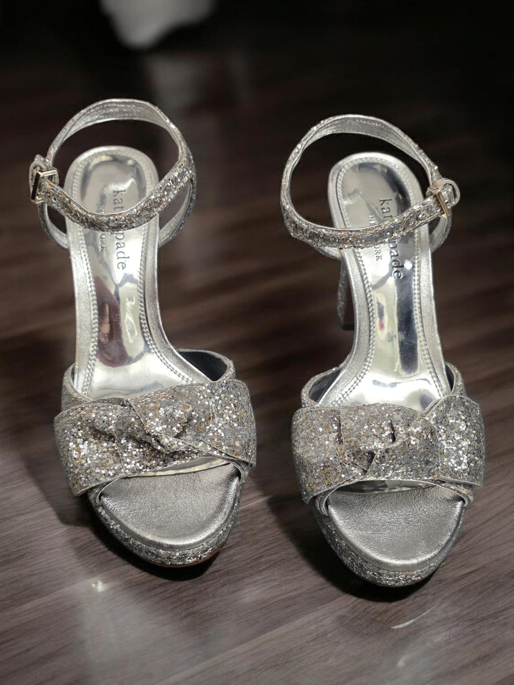 Kate Spade Silver Glitter Bow Heels (Sz8)